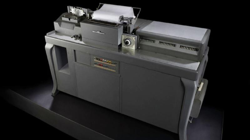 DEHOMAG D11, die erste universelle numerische Tabelliermaschine